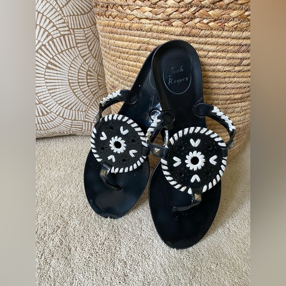 Jack Rogers Shoes - Jack Rogers Georgica Jelly Sandals in Black and White Size 8